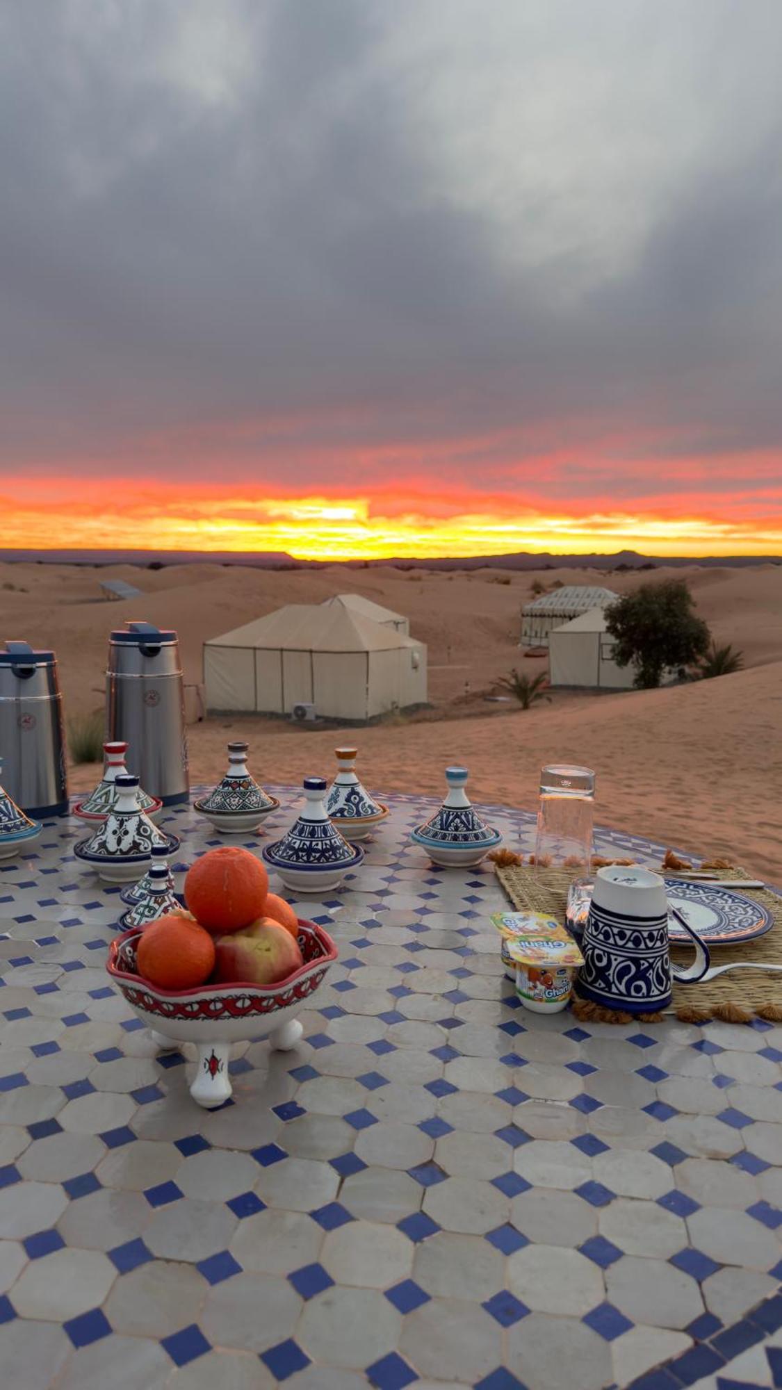 Hotel Royal Luxury Camp à Merzouga Extérieur photo