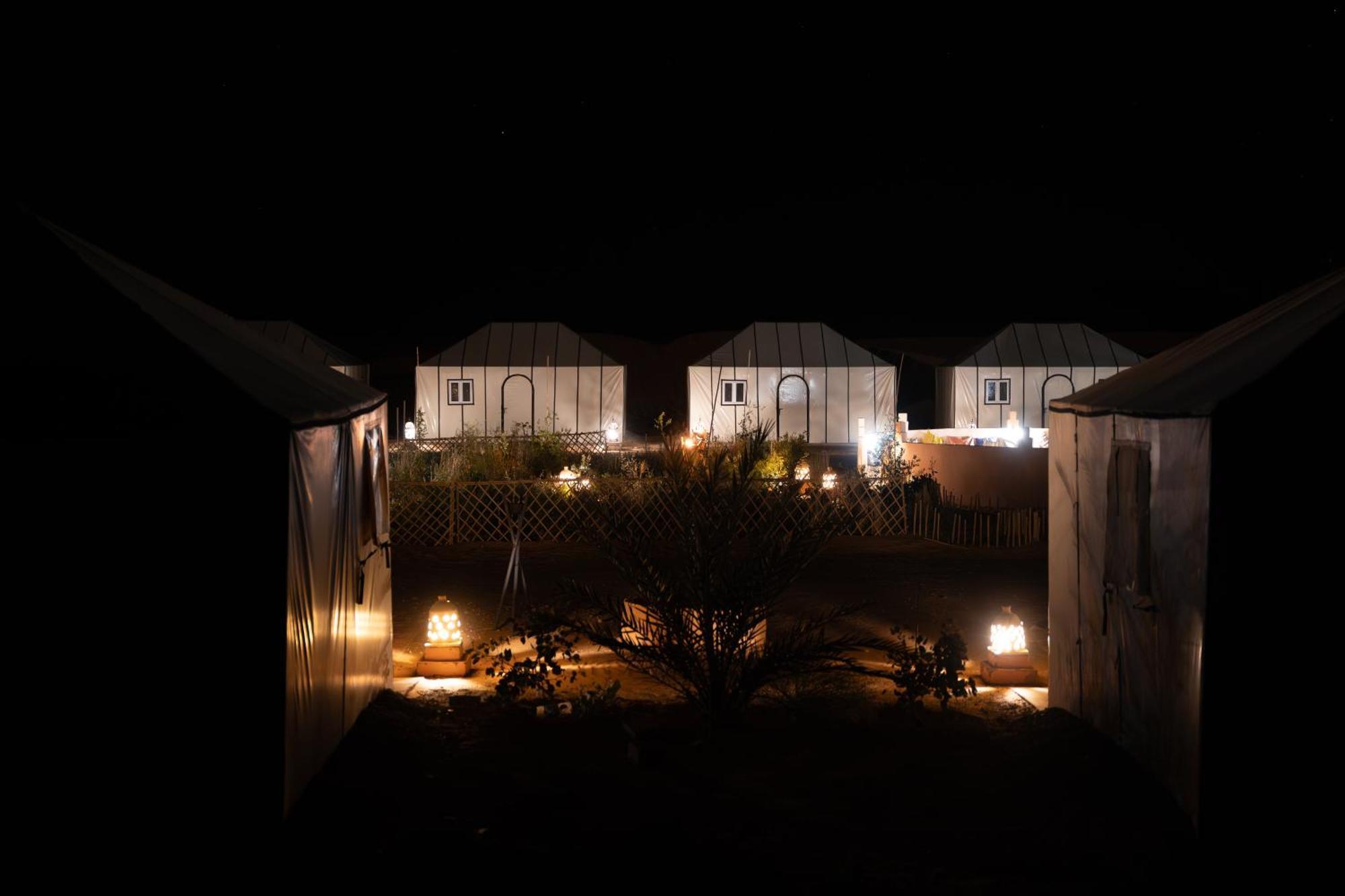 Hotel Royal Luxury Camp à Merzouga Extérieur photo
