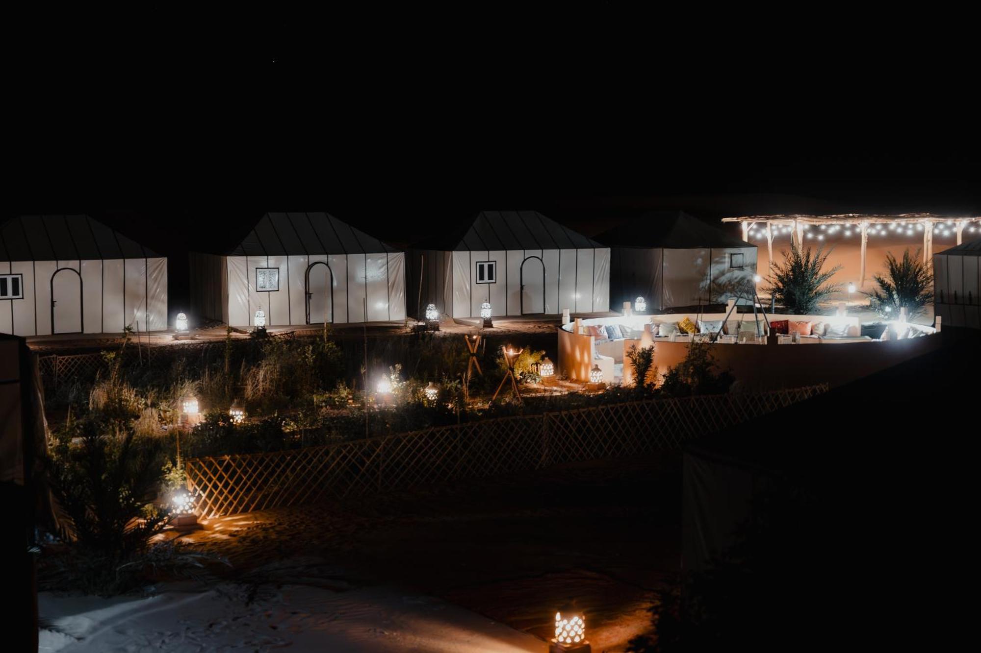 Hotel Royal Luxury Camp à Merzouga Extérieur photo